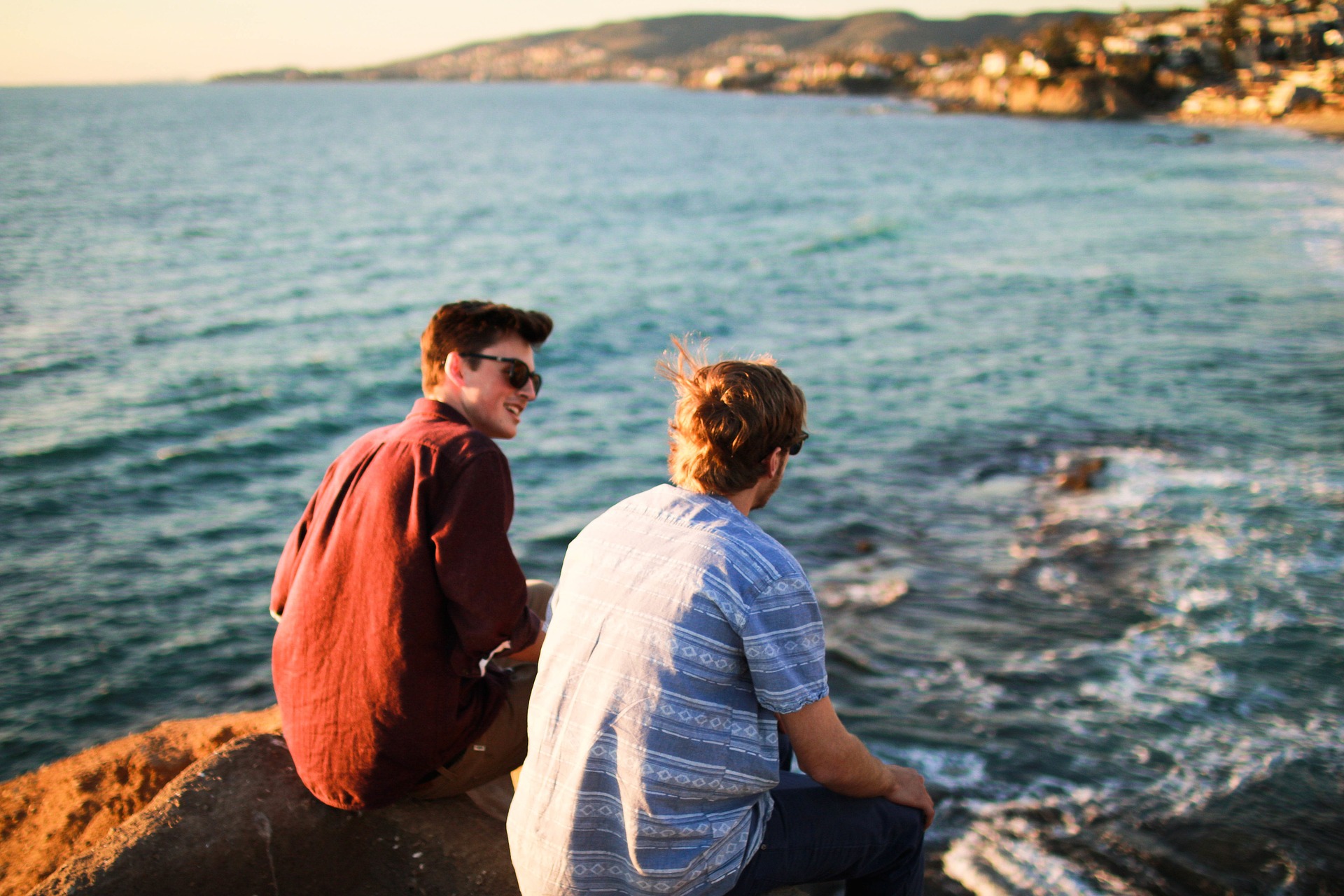 friends on rock
